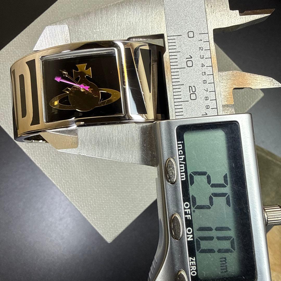 腕時計 Vivienne Westwood バングルウォッチ