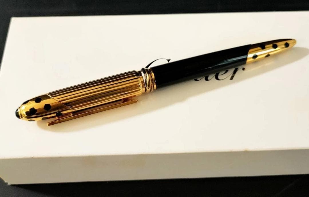 Cartier パンテール・ドゥ・カルティエ トリニティ　ボールペン　リフィル付