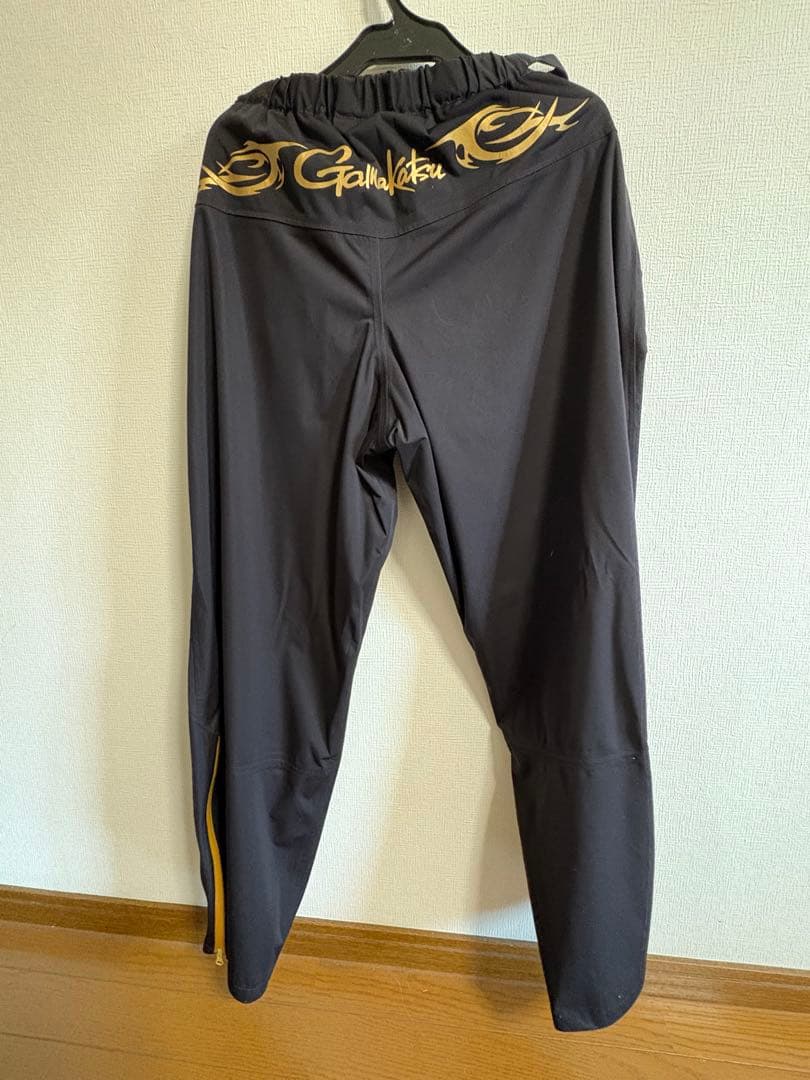 がまかつ　レインスーツ　Mサイズ