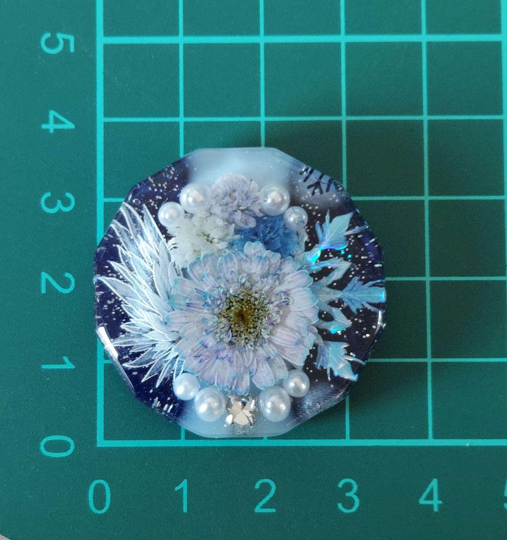【1674】レジン　マトリカリア　ヘアゴム　ポニーフック　ブロ―チ　ハンドメイド