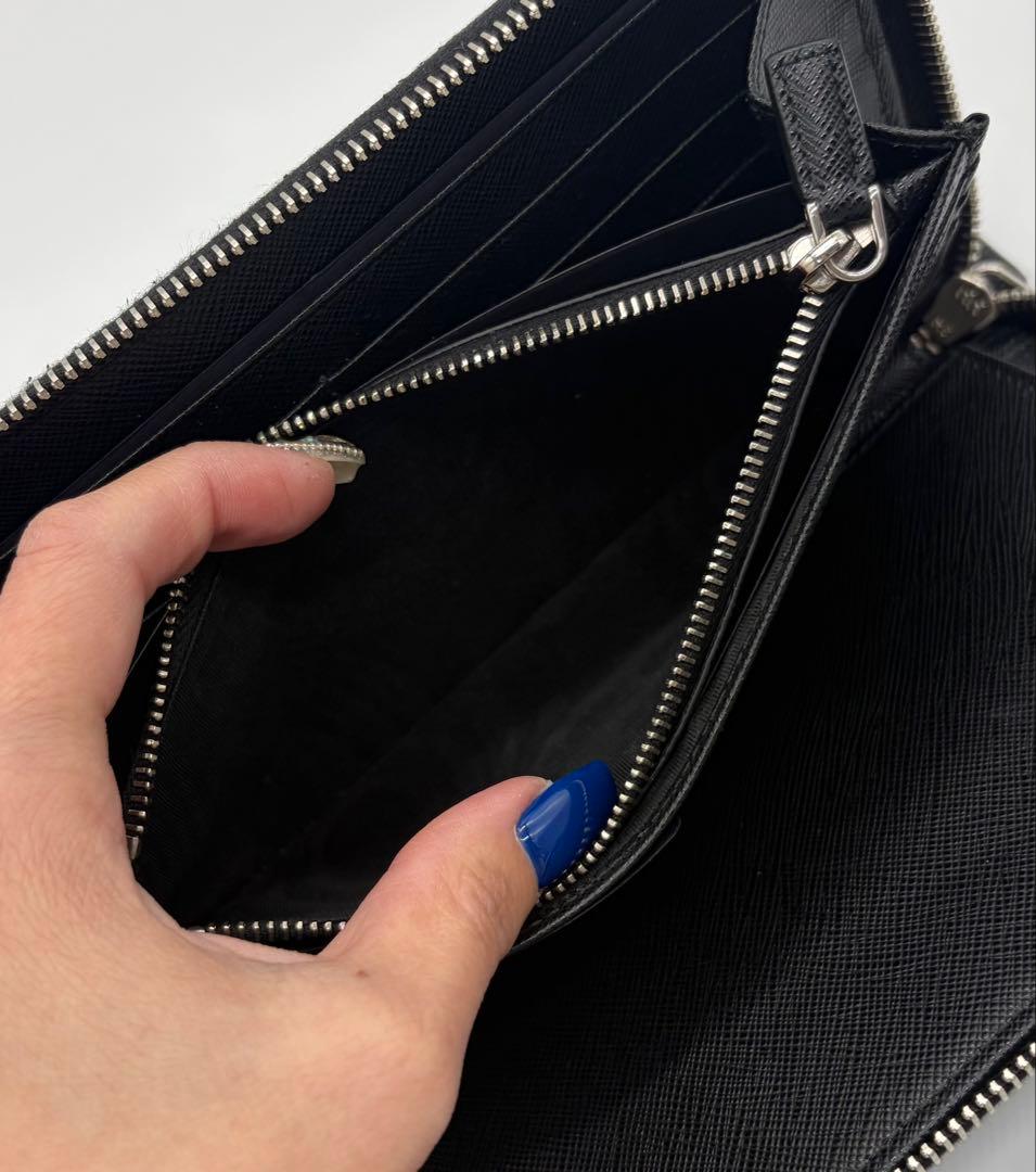 未使用品!!PRADA プラダ サフィアーノトライアングル オーガナイザー 財布