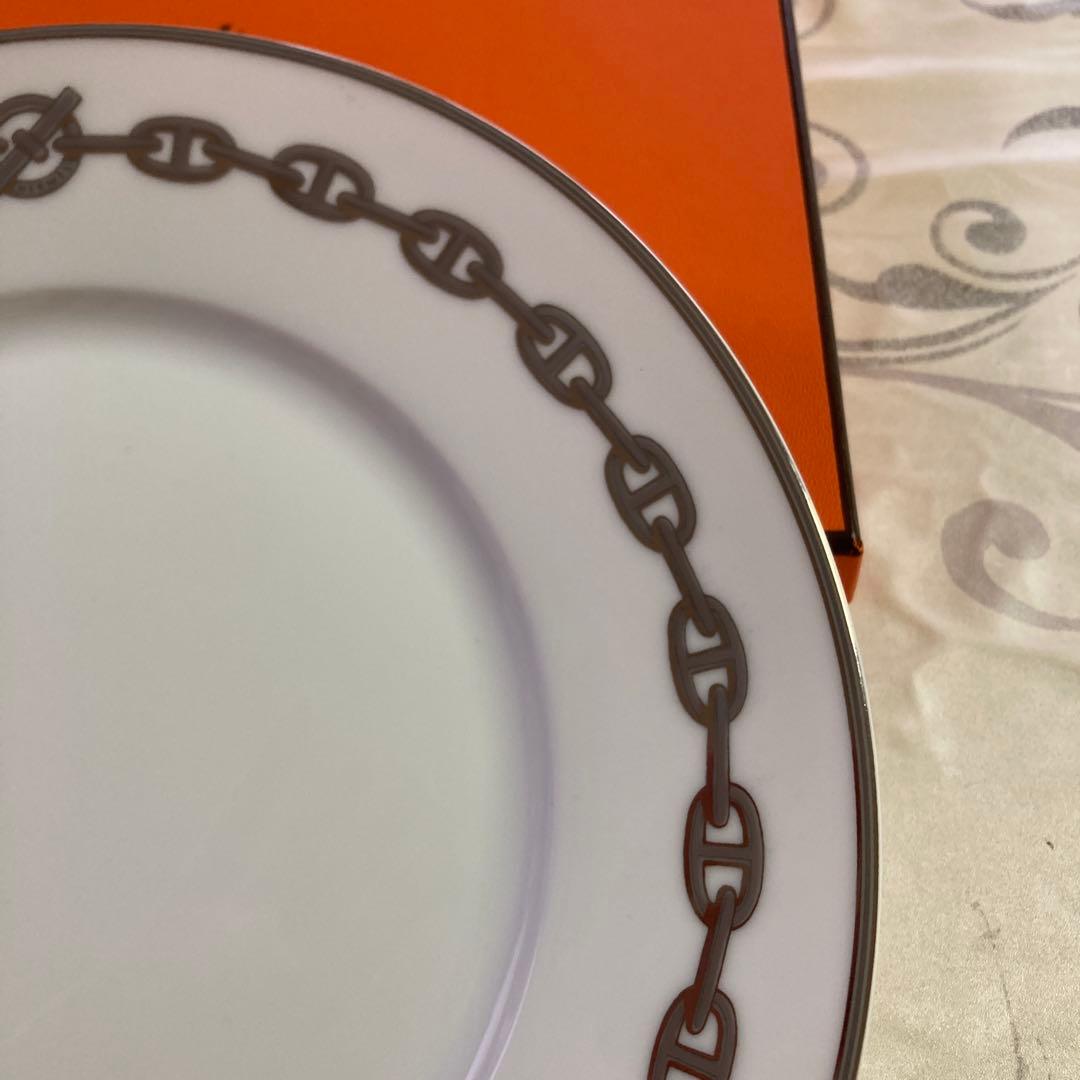 美品 HERMES シェーヌダンクル プレート 27cm プラチナ