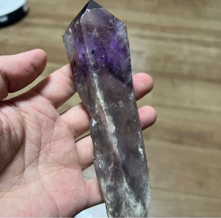 新品　アメジストワンド　魔法の杖　原石　六角柱　アメジストポイント