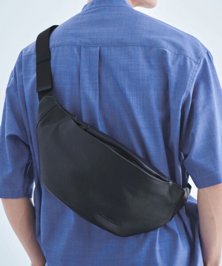 未開封▼GLR レザー ファンクショナル スリングバッグ