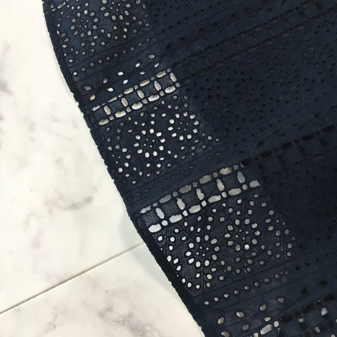 新作美品　2025年　FOXEY フォクシー　刺繍　トップス　ブラウス