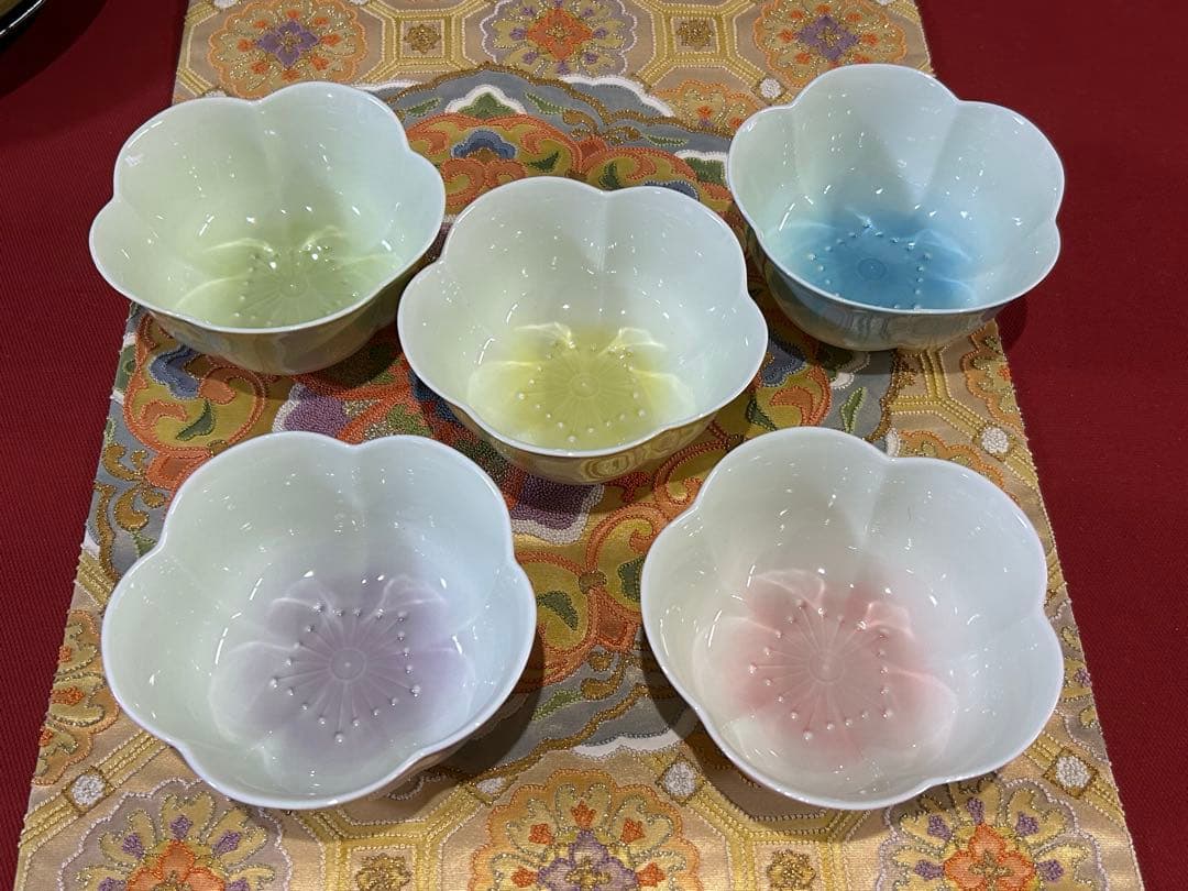5名様　春お膳　庫山窯お雛様湯呑み茶碗　蓋物など35点　未使用　桜梅