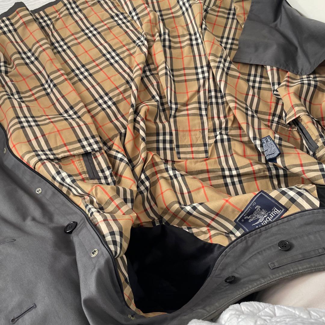 BURBERRY ナイロンコート　メンズ　グレー　ベルトなし