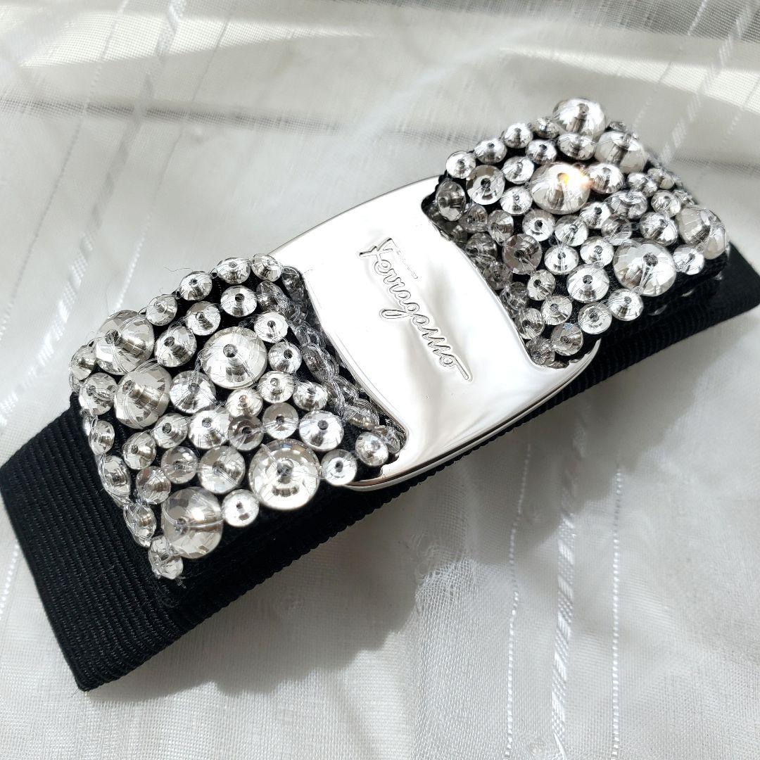 【極美品】 フェラガモ ヴァラ バレッタ　ブラック×クリスタル　ヘアピン