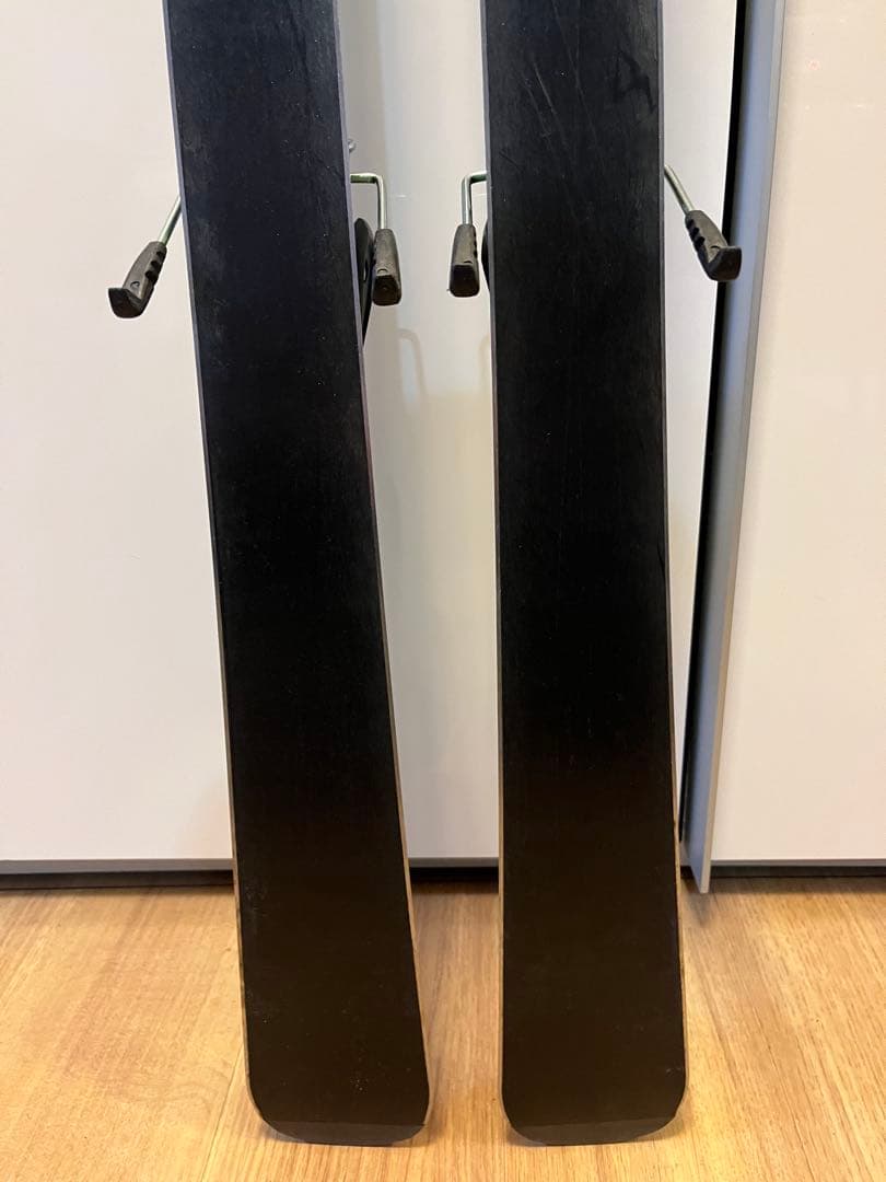 elan スキー板　130cm おまけのストック付き