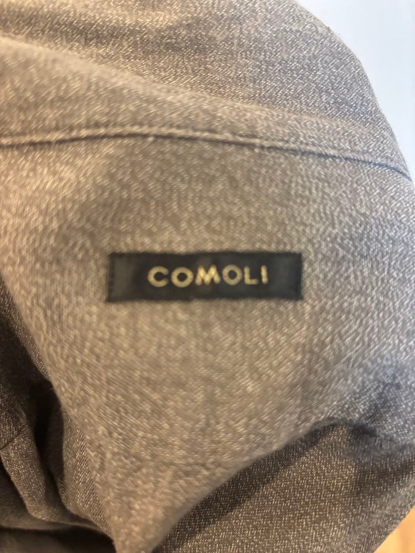 comoli コモリ　ヨリ杢　シャツ　グレー