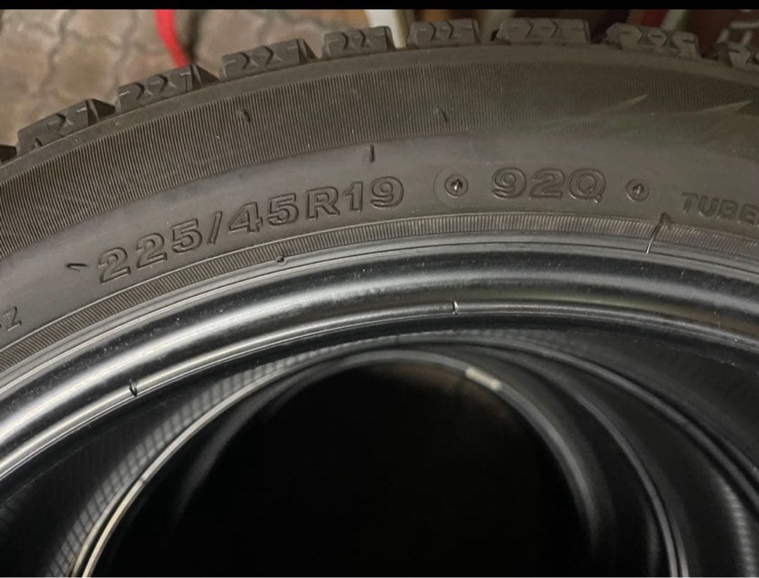 ブリヂストン　 ブリザック　VRX2 225/45R19 4本セット