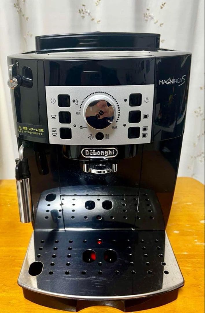 美品★デロンギECAM22112B エスプレッソマシン マグニフィカS