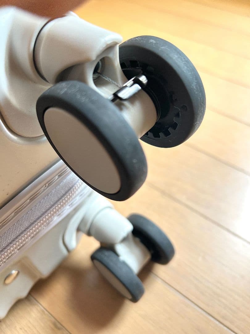 【美品✨️】CARGフロントオープンスーツケース　サテンゴールド 22L