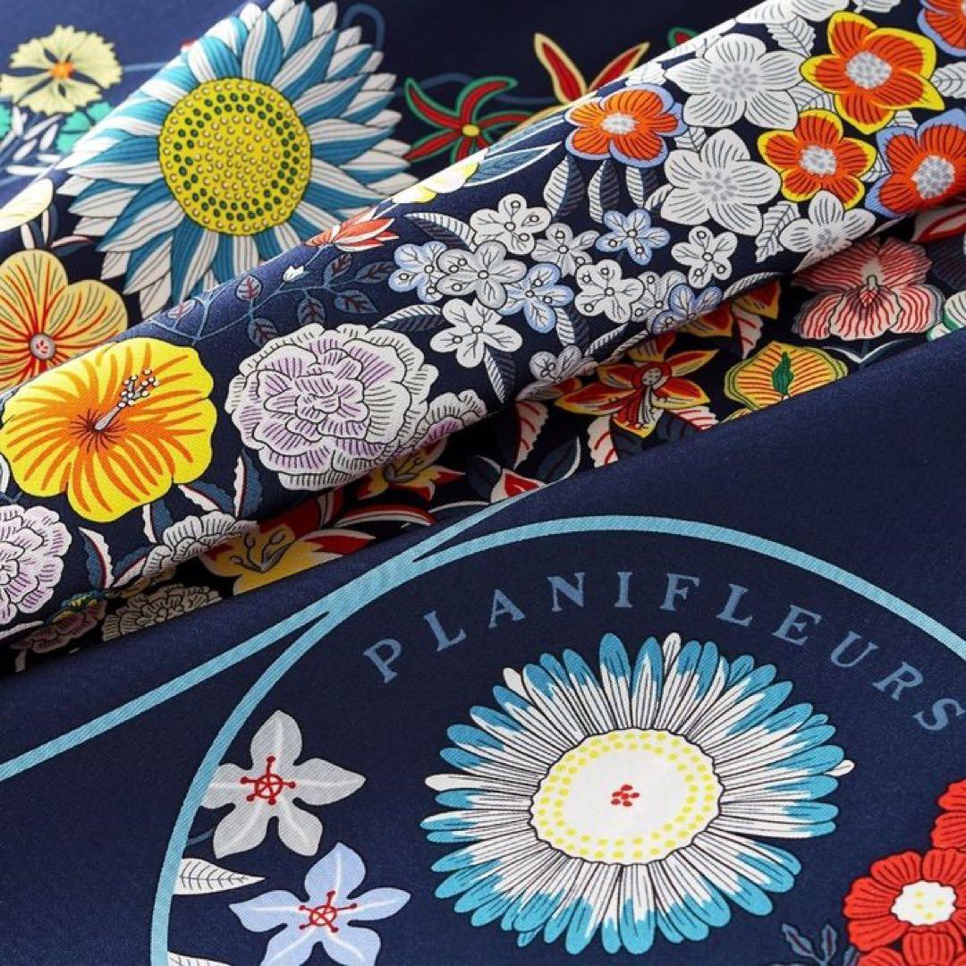 エルメス　カレ90 PLANIFLEURS 花柄ネイビー 新品