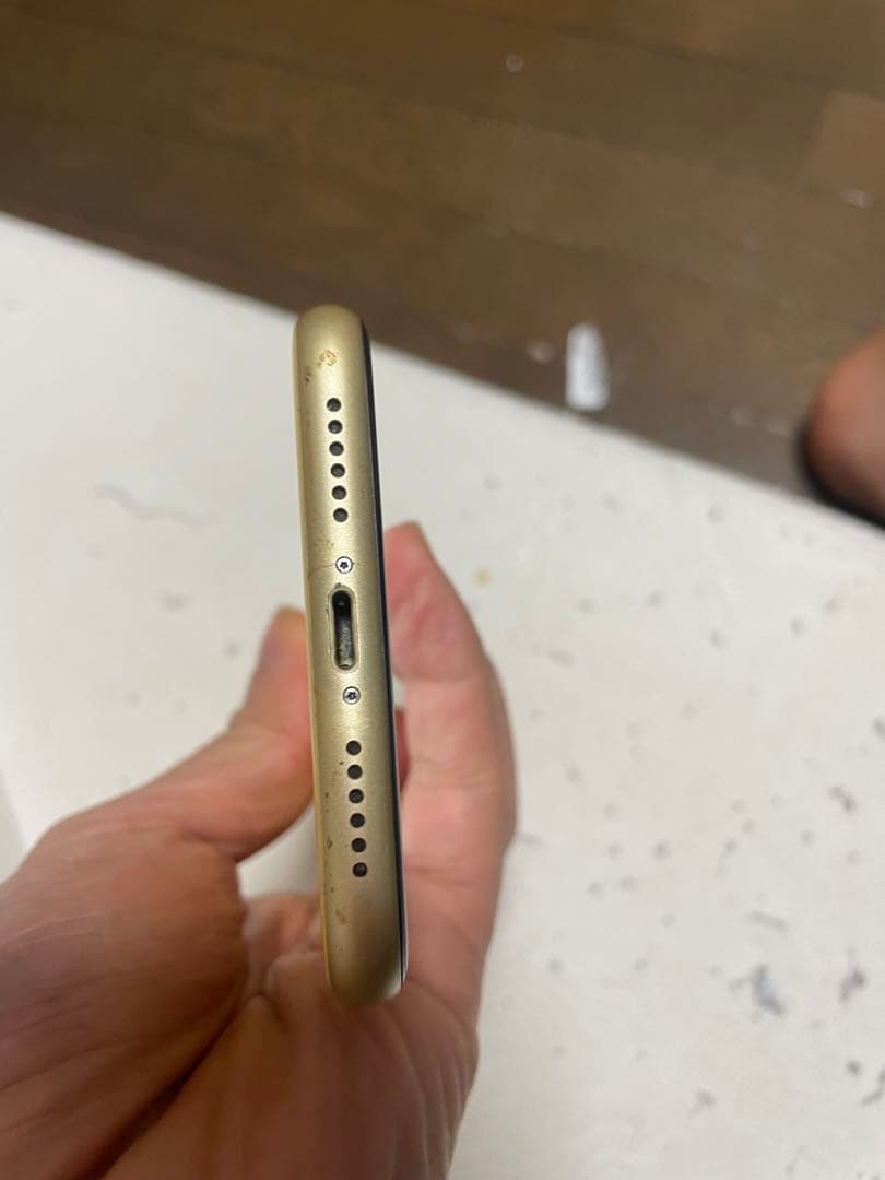 お*り様 Apple iPhone XR 64GB sim フリー