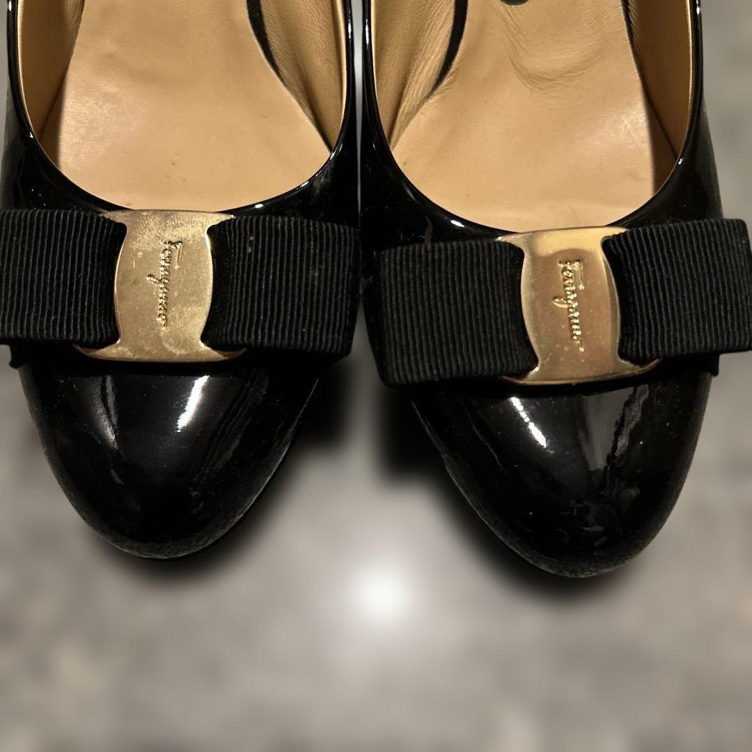 あ*し様 Ferragamo 黒 リボン付き ハイヒール