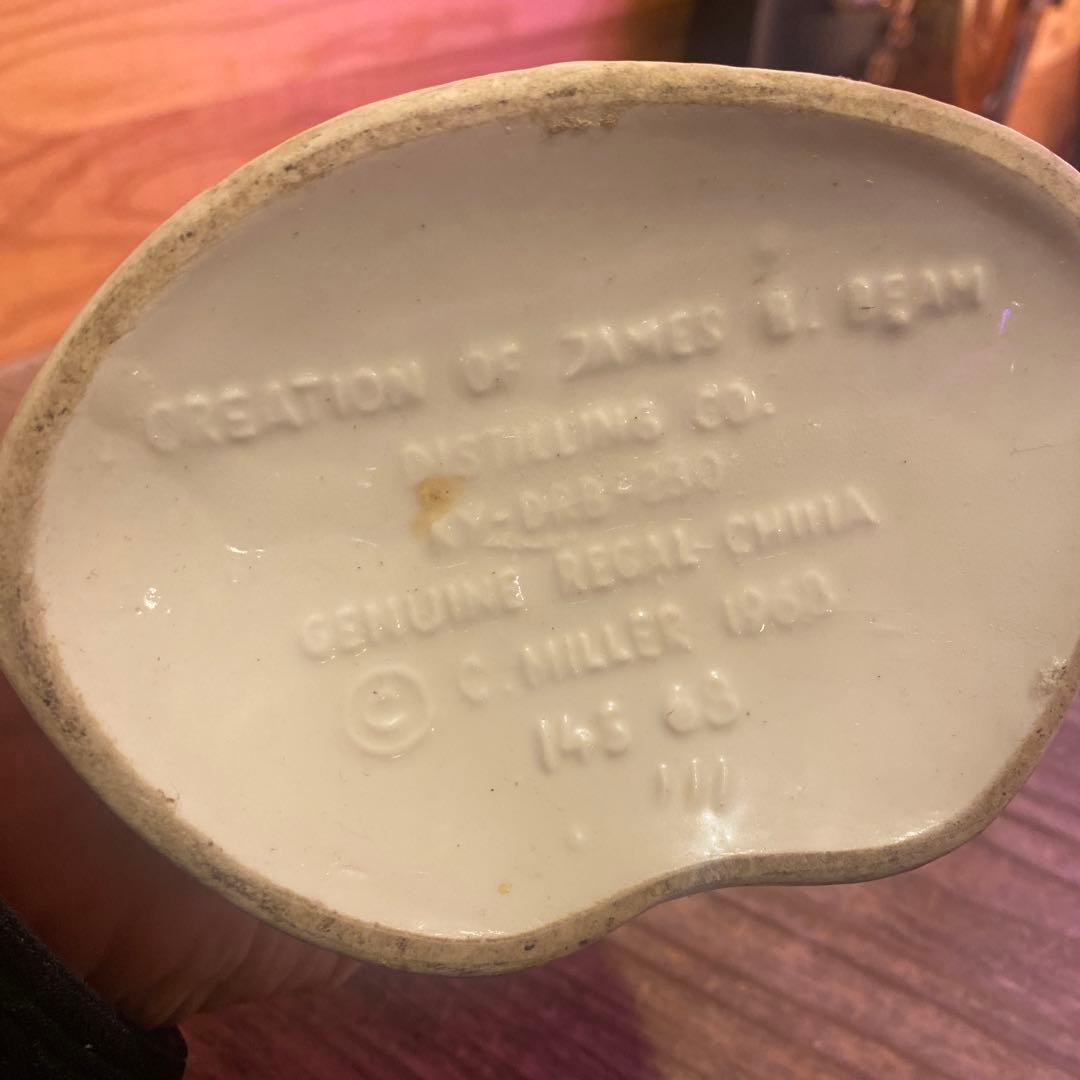 1968年製JIM BEAM 象の陶器ビンテージボトル
