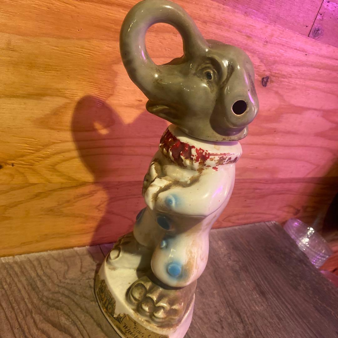 1968年製JIM BEAM 象の陶器ビンテージボトル