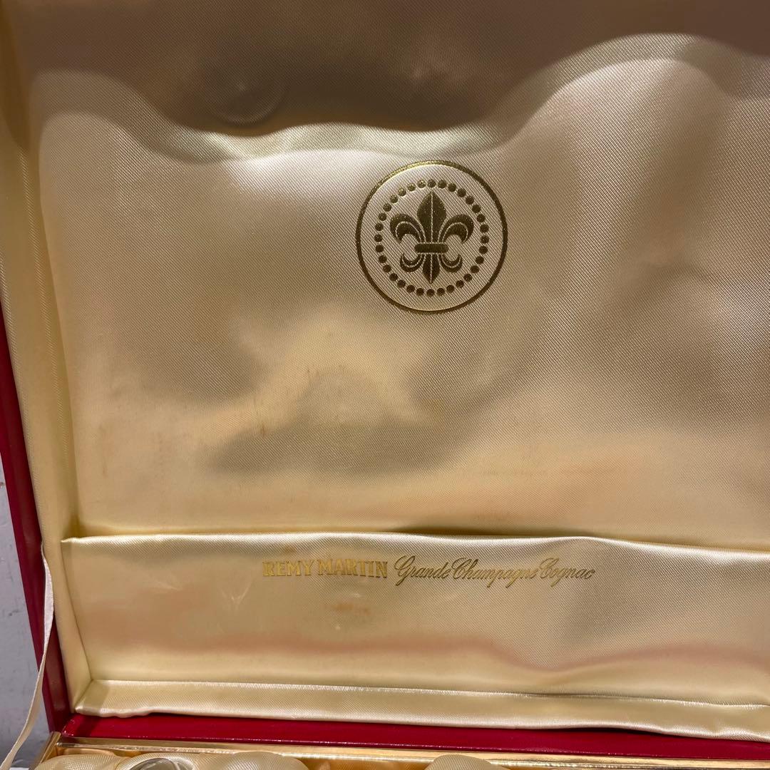 ⑤ Baccarat レミーマルタン ルイ13世 グラス　空瓶 バカラ　箱入り