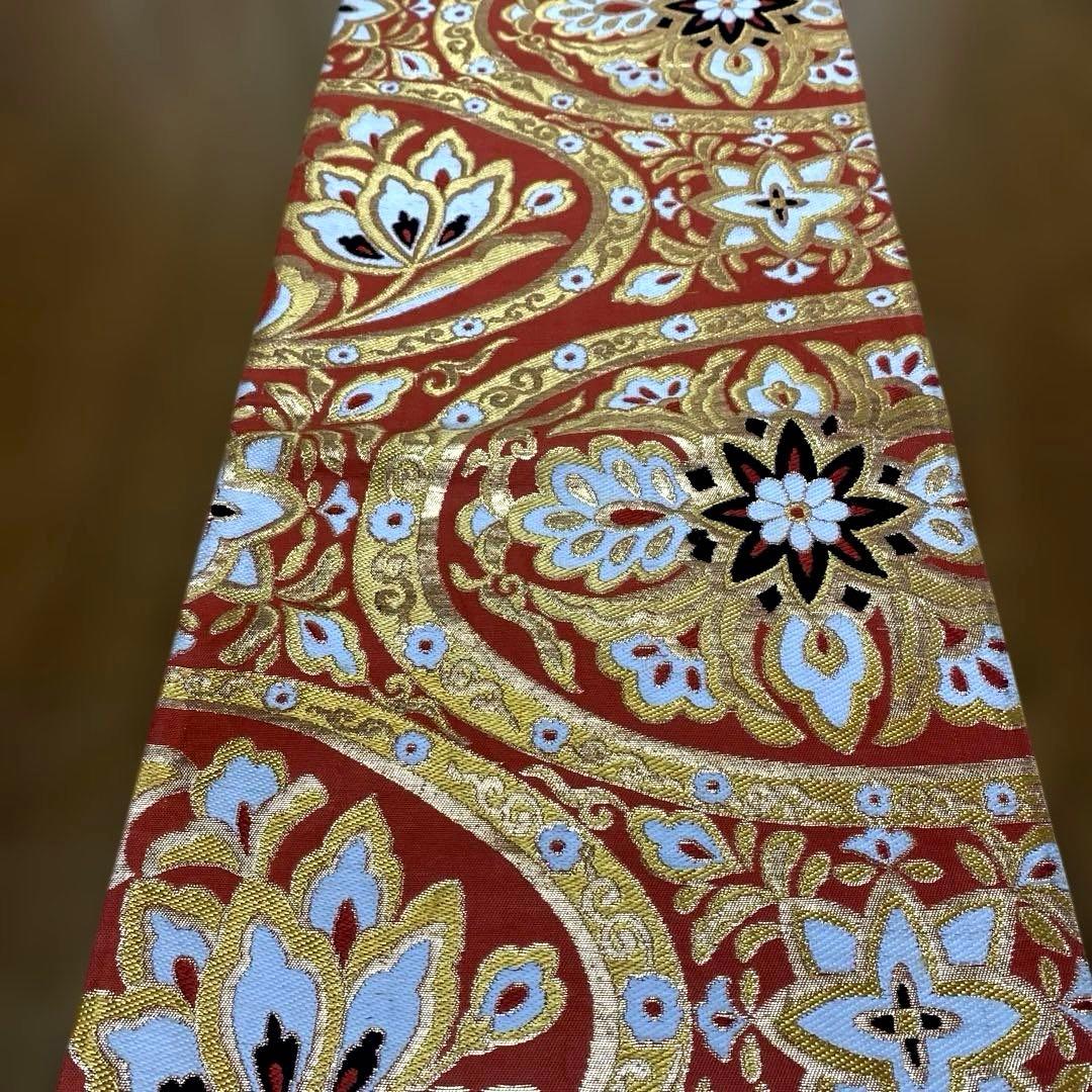 table runner 「金彩花華紋紋」帯リメイク　 アンティーク　正絹