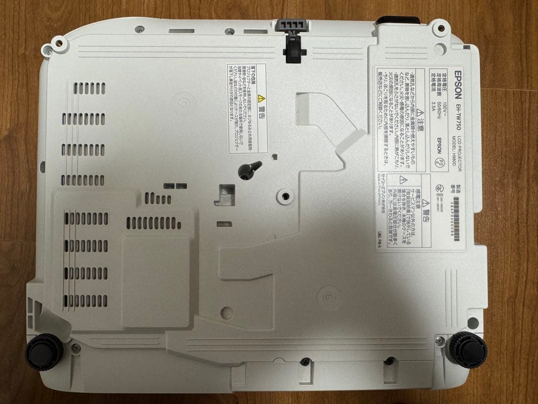 EPSON EH-TW750 プロジェクター本体 使用時間260 時間(短期間)