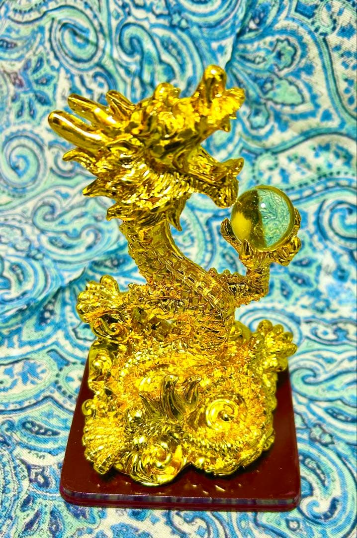金運爆上げ！運気上昇！昇龍！鍍金製　魂入り　水晶　昇り龍！祈祷済み