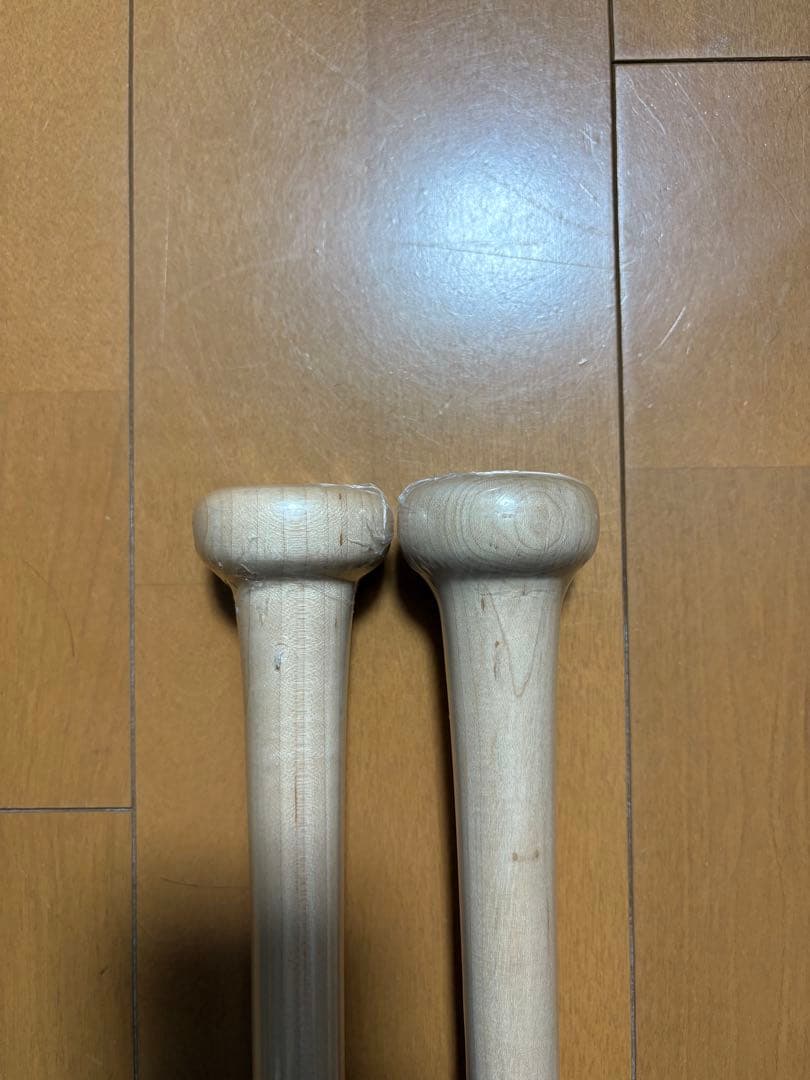 新品 硬式木製バット 2本セット 呉念庭モデル＆金本知憲モデル 85cm