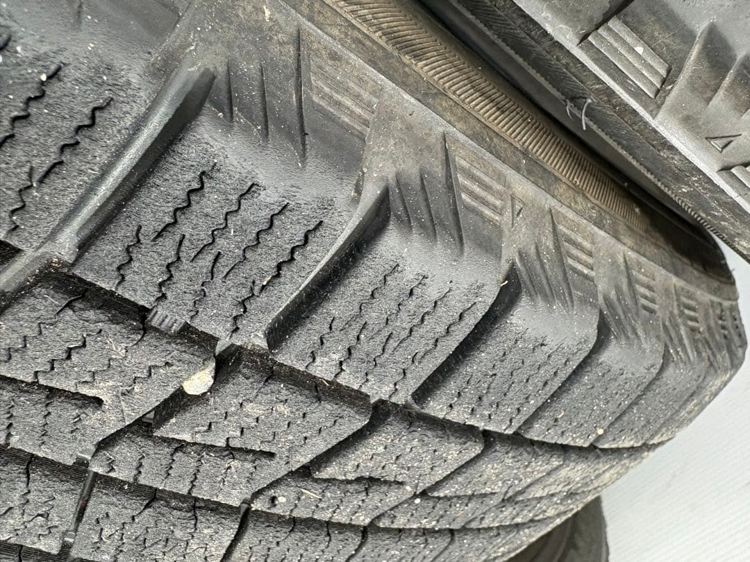 富山県☆ブリヂストン ブリザックREV01 215/60R16 7〜8部山