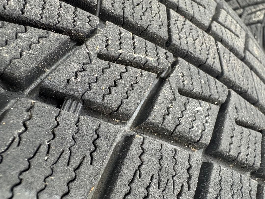 富山県☆ブリヂストン ブリザックREV01 215/60R16 7〜8部山