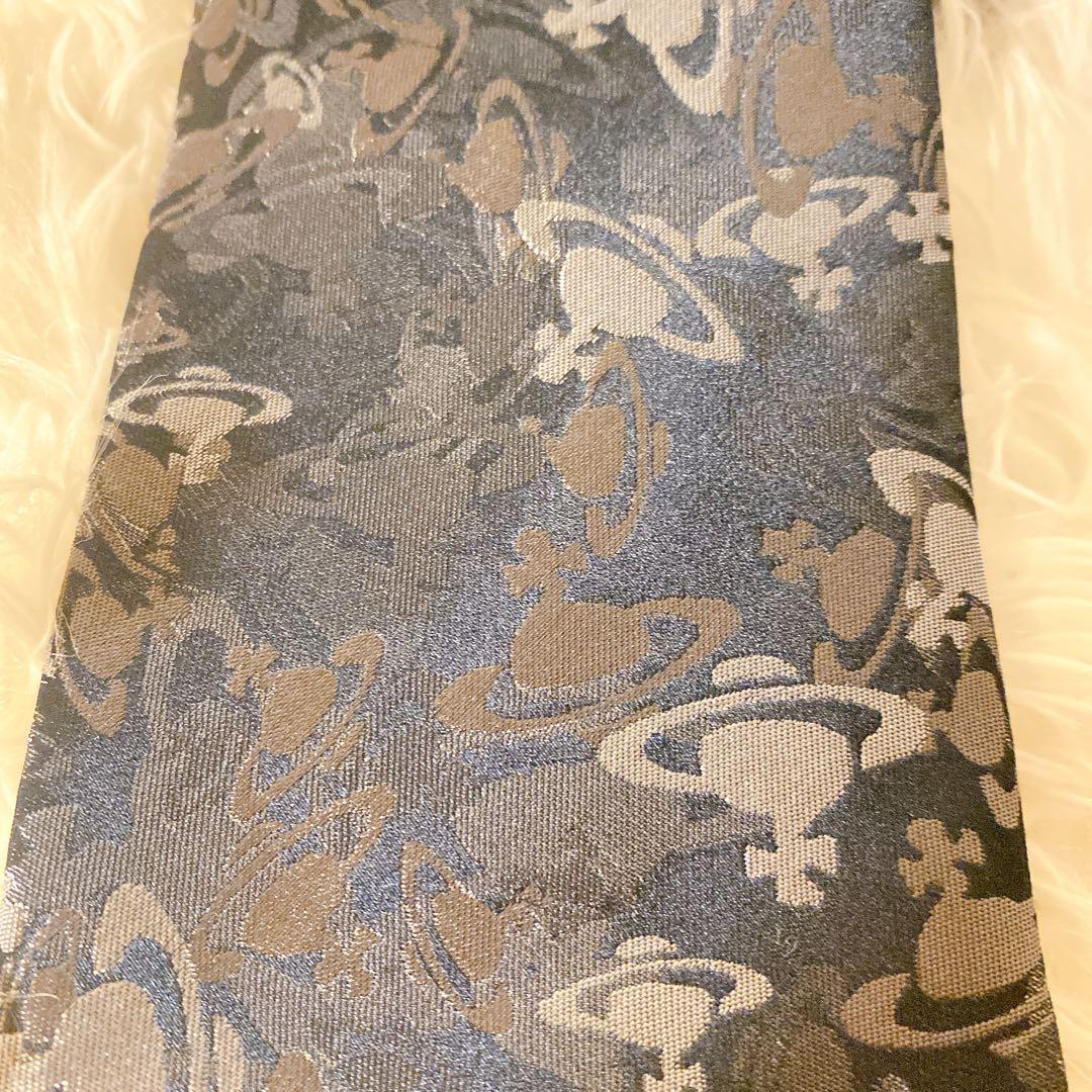 【Vivienne Westwood】オーブ（ORB）総柄ロゴ