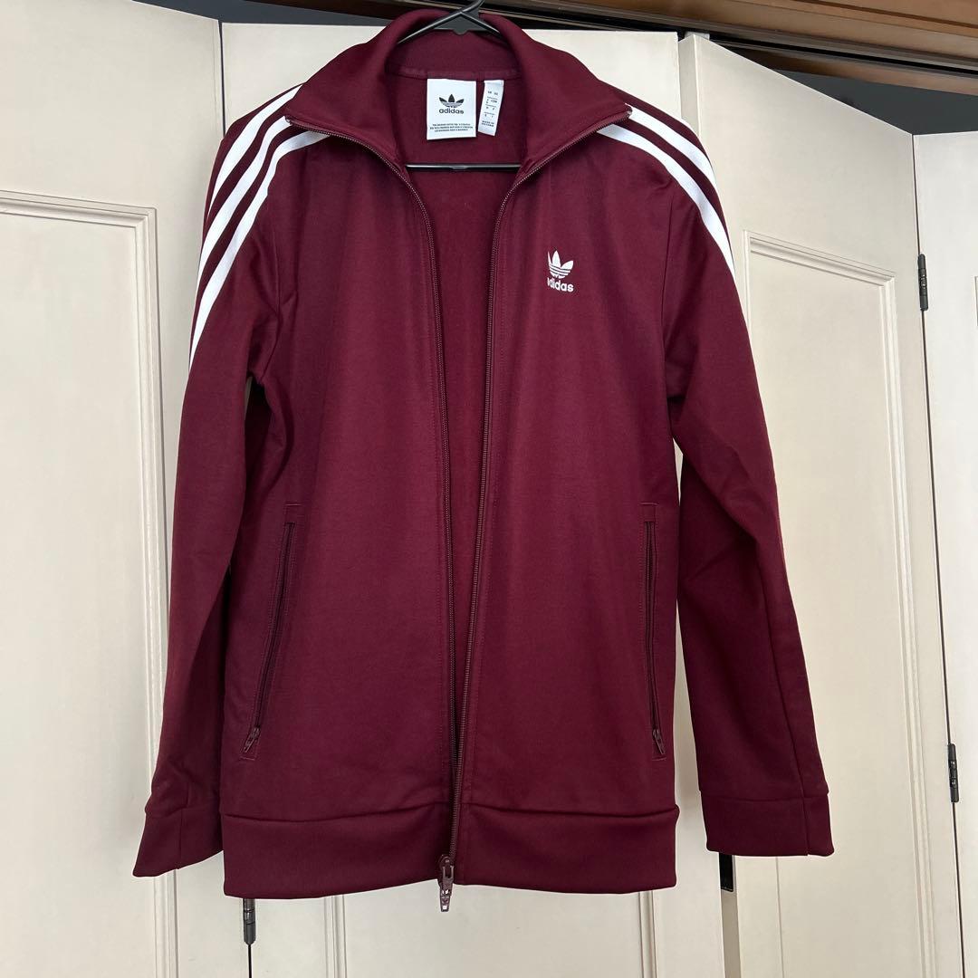 adidas トラックジャケット