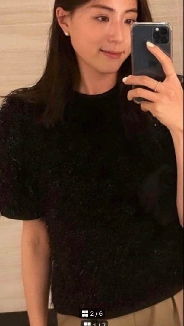 ともさかりえ　笹川友里愛用　blamink ブラミンク　ファーラメトップス