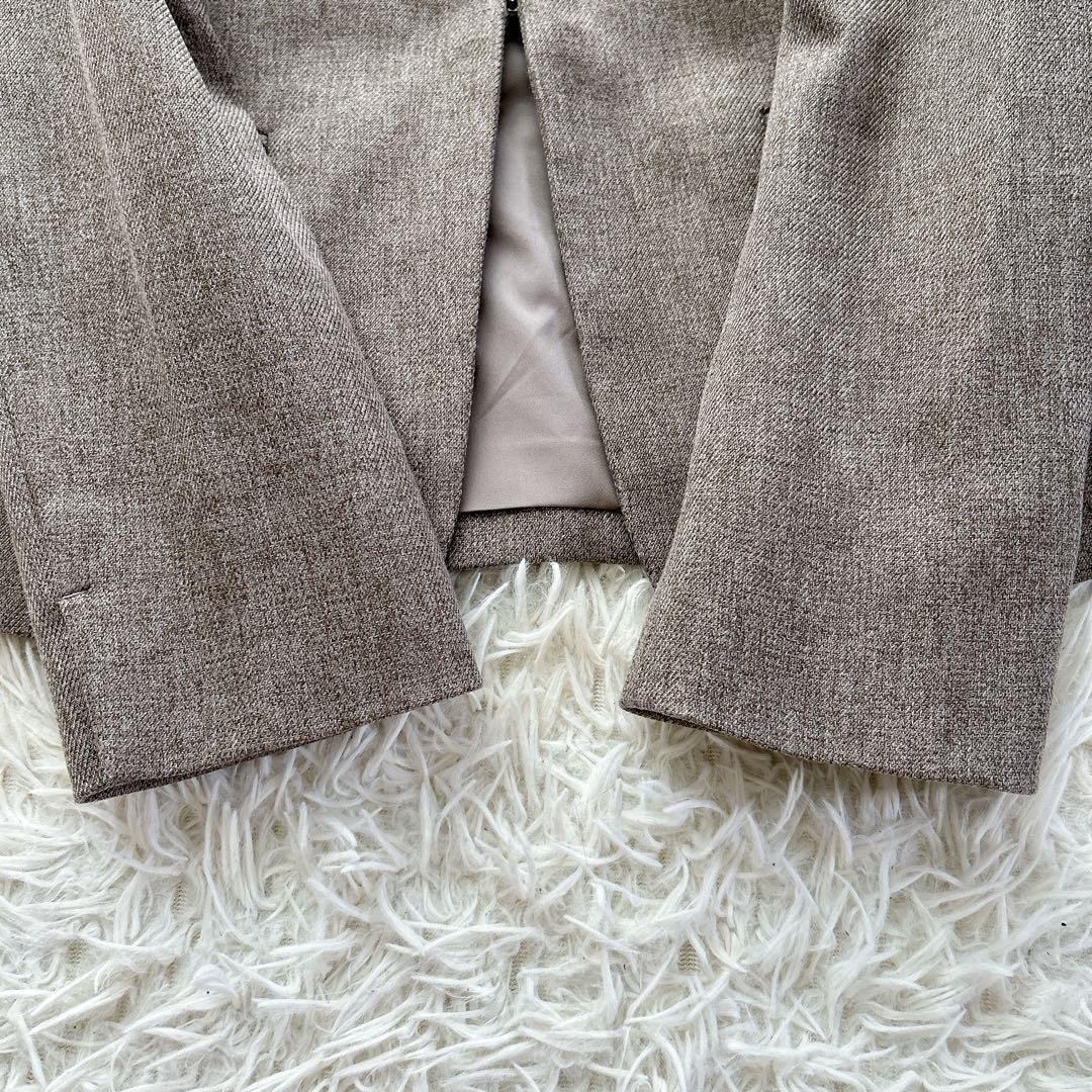 美品★22AW 23区 ウールライクカルゼ ノーカラーパンツスーツ ブラウン