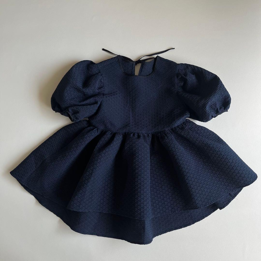 美品　Bluelea ジャガードブラウス　ネイビー　パフスリーブ　フリル　リボン