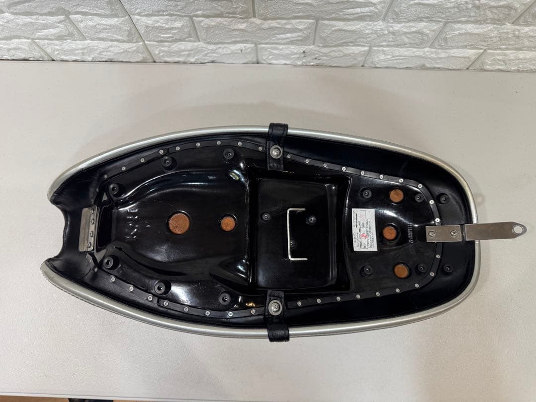 スポーツスター　K&H XL ダブルシート ジョッキー　883 04〜