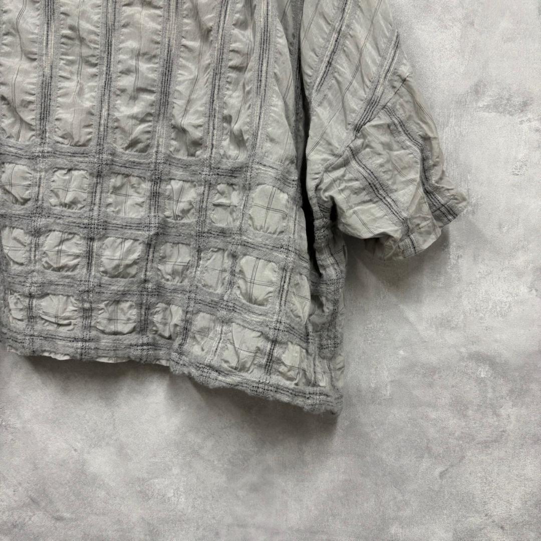 Haat ISSEY MIYAKE 半袖　デザイン ブラウス N1050