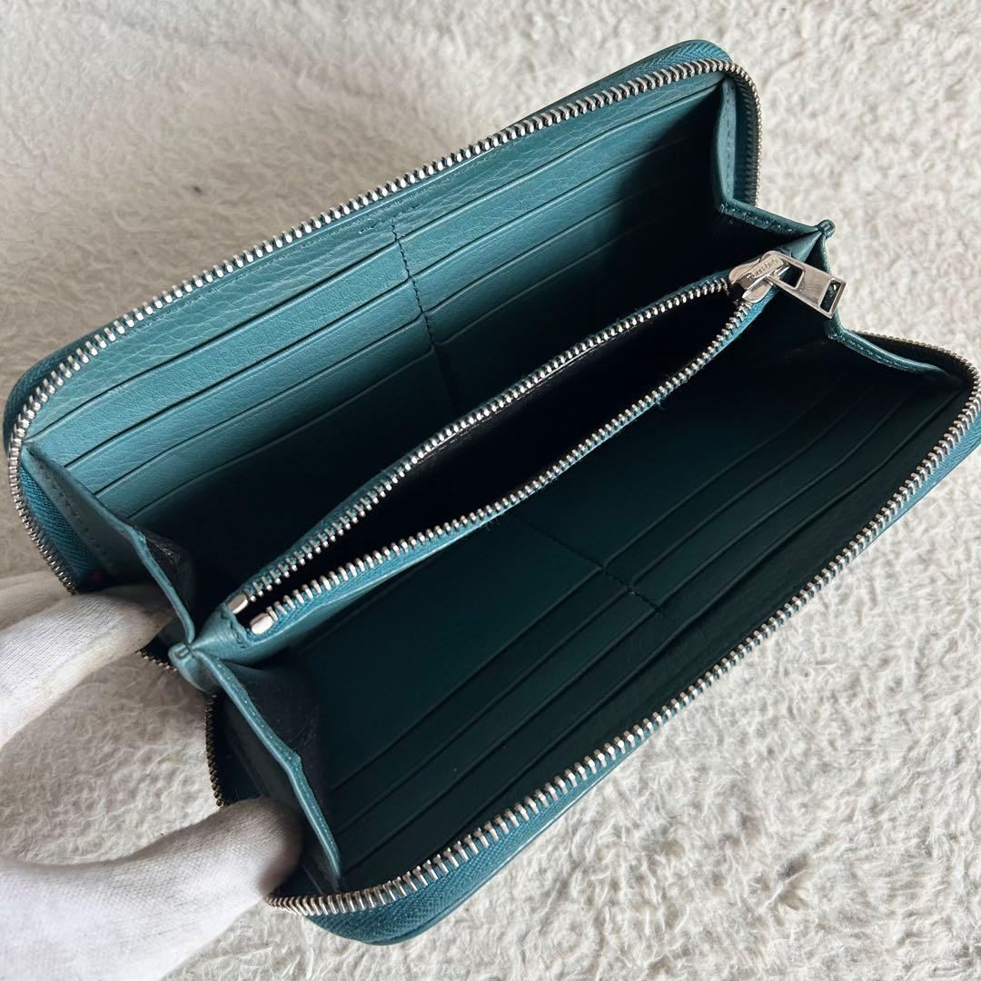 美品✨トムフォード 長財布 ラウンドファスナー シボ革 ロゴ ターコイズグリーン