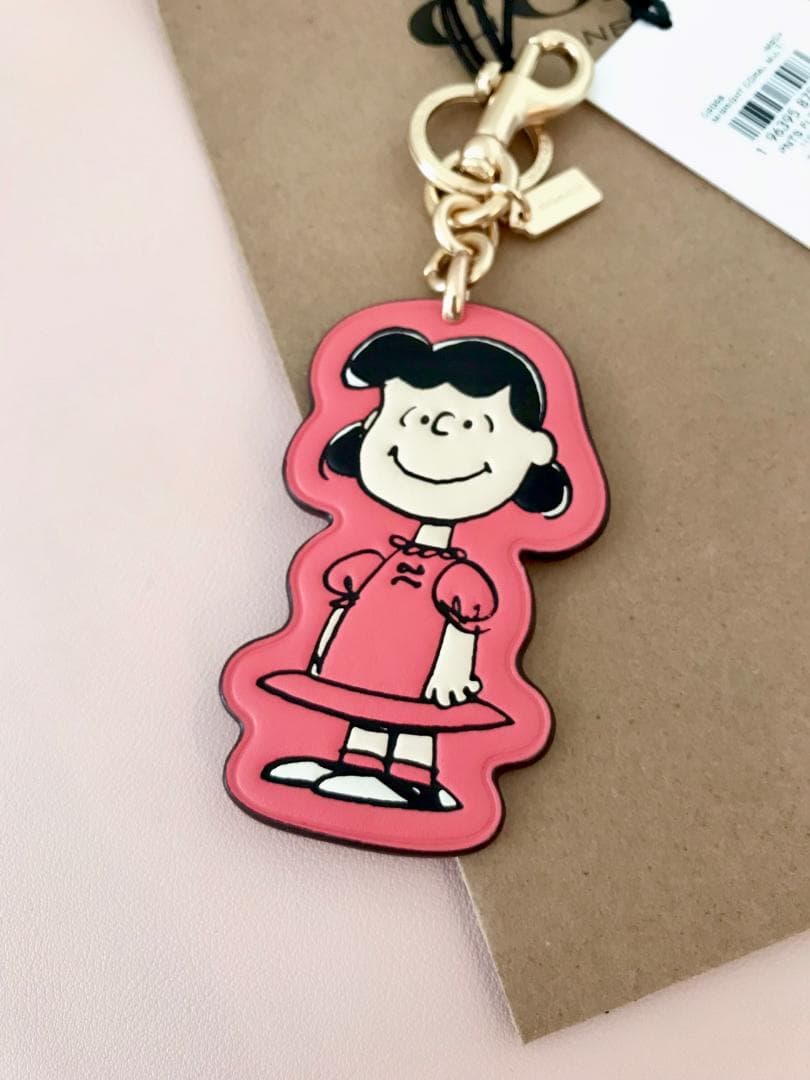 新品【COACH X PEANUTS】ルーシー バッグ チャーム