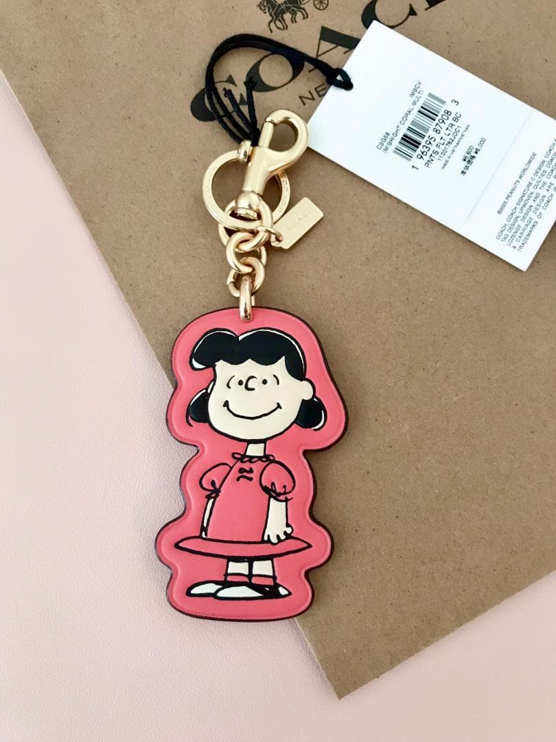 新品【COACH X PEANUTS】ルーシー バッグ チャーム