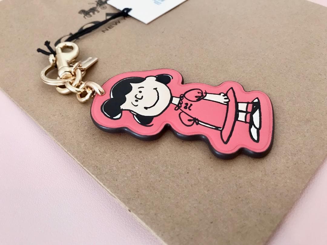 新品【COACH X PEANUTS】ルーシー バッグ チャーム