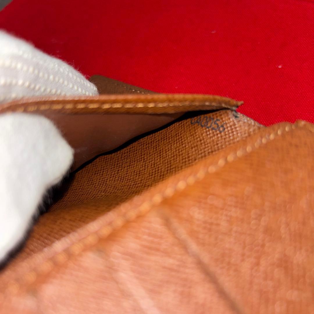 必見 Louis Vuitton 二つ折り財布 モノグラム M60929