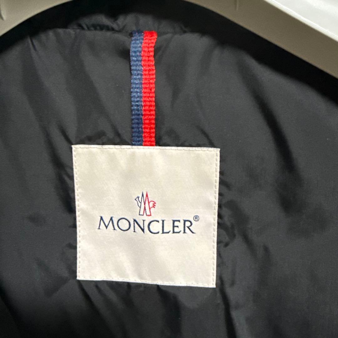美品⭐︎MONCLER GUERY サイズ02