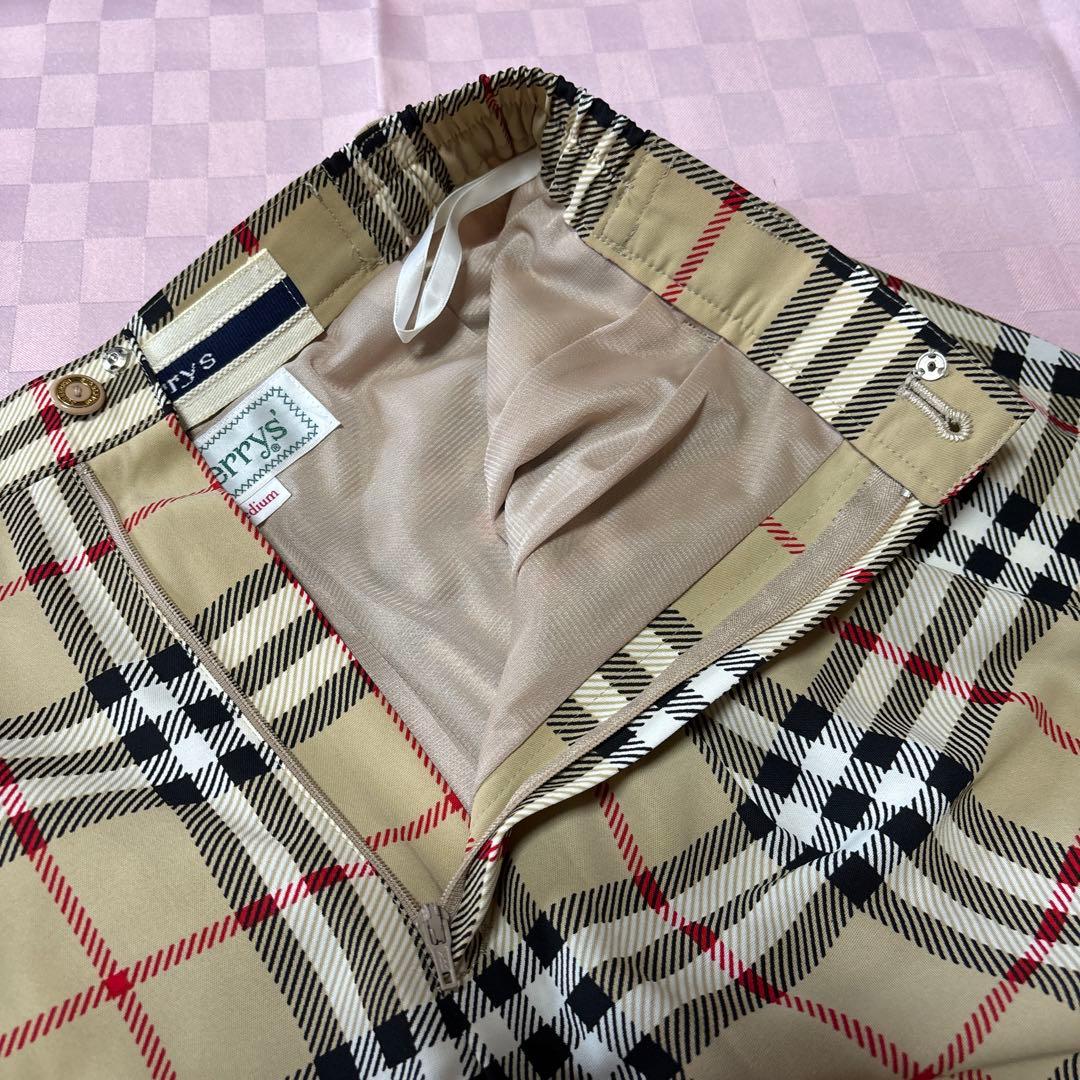 Burberrys' キャロットスカート