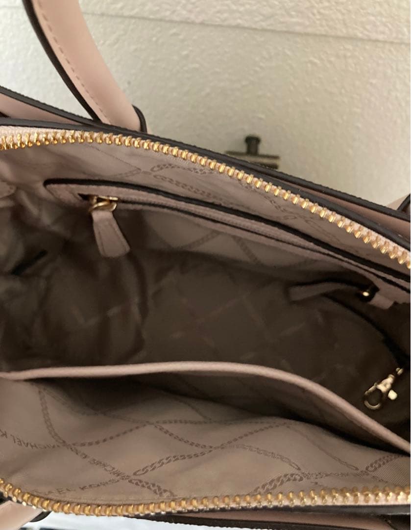 R*i様 新品　MICHAEL KORS MKロゴトートバッグ　ピンク