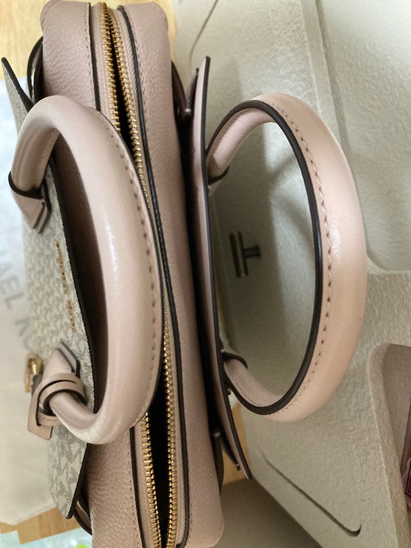 R*i様 新品　MICHAEL KORS MKロゴトートバッグ　ピンク