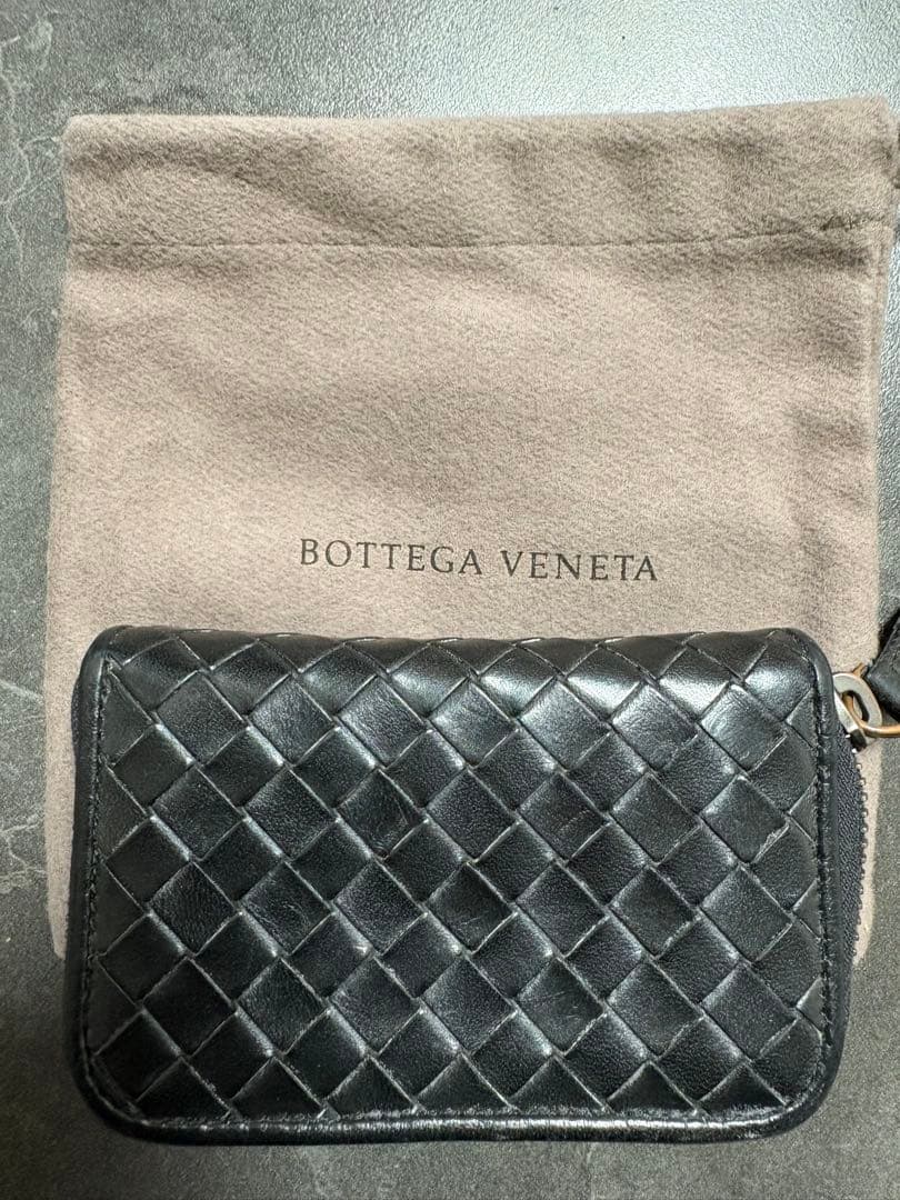 BOTTEGA VENETA ケース　イントレチャート　ブラック