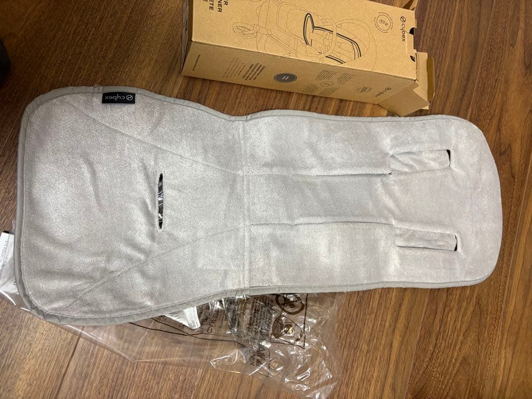 【美品】2023年モデル【サイベックス】メリオカーボン　(シーシェルベージュ)