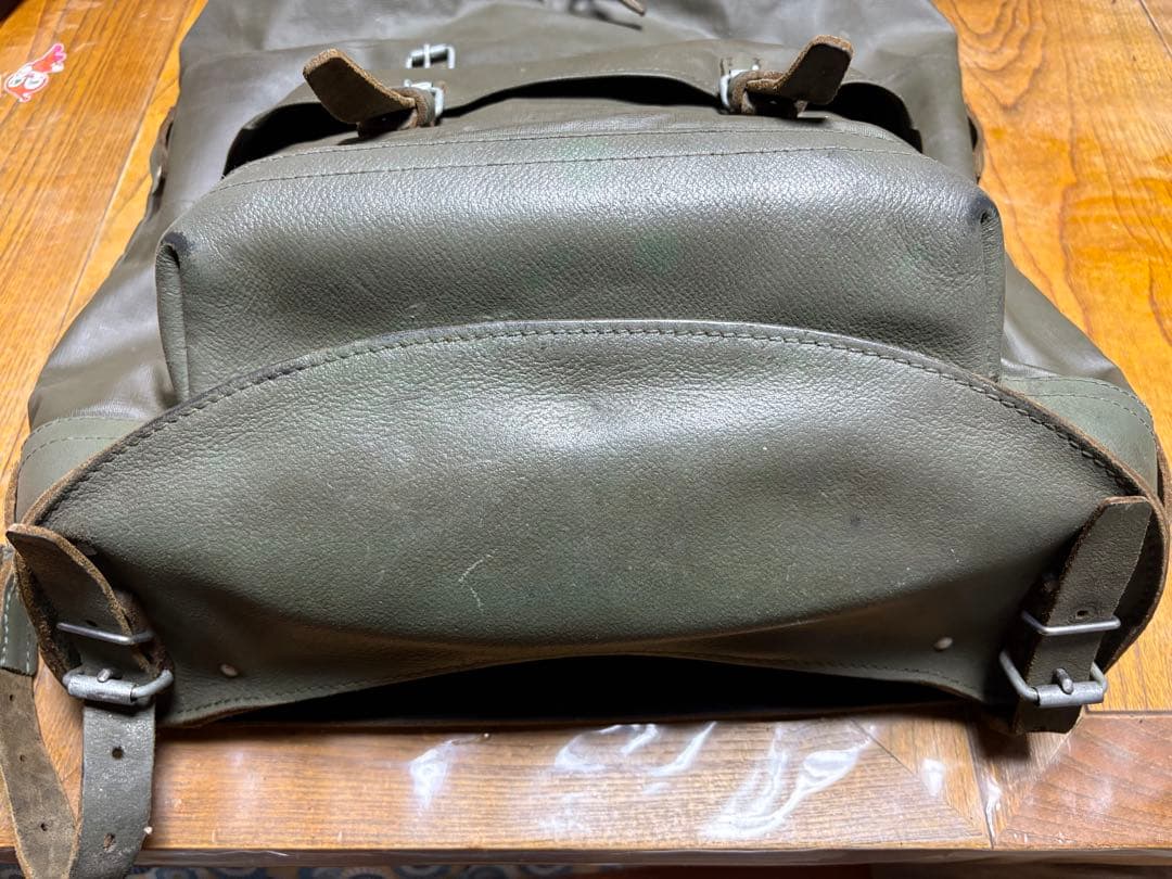 80s スイス軍 ビンテージ PVC ミリタリー リュック マウンテンバッグ