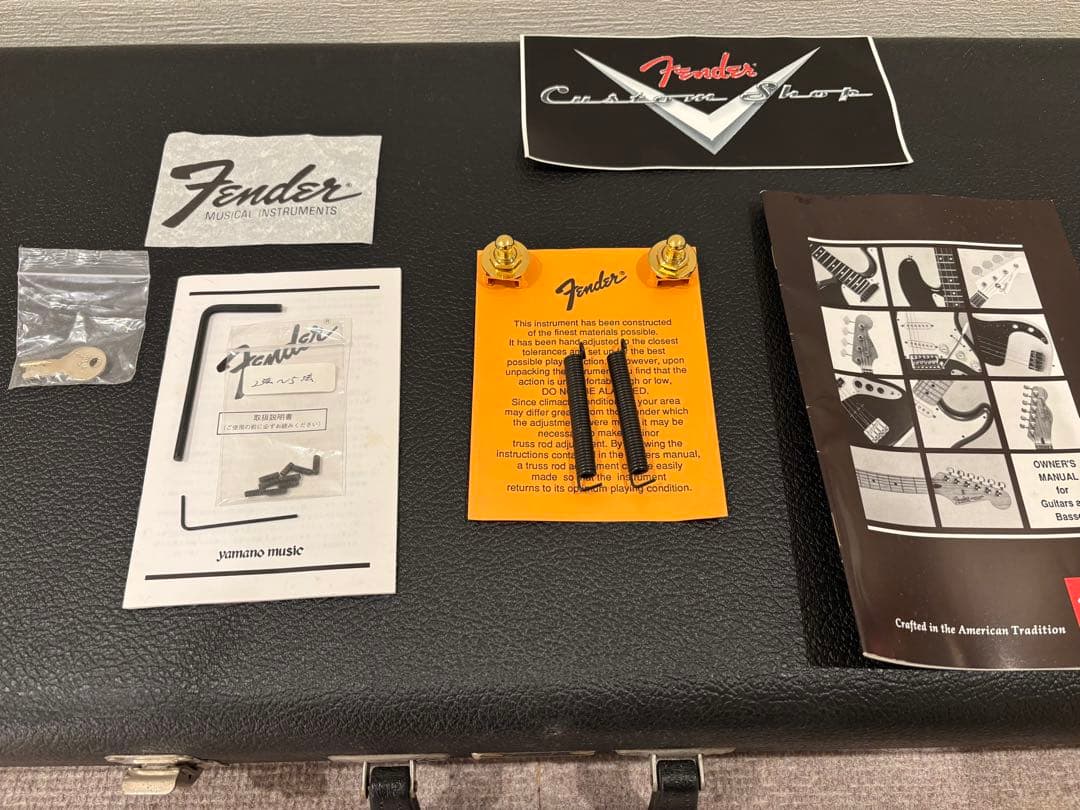 m*u様 【Fender】American Classic Stratocast