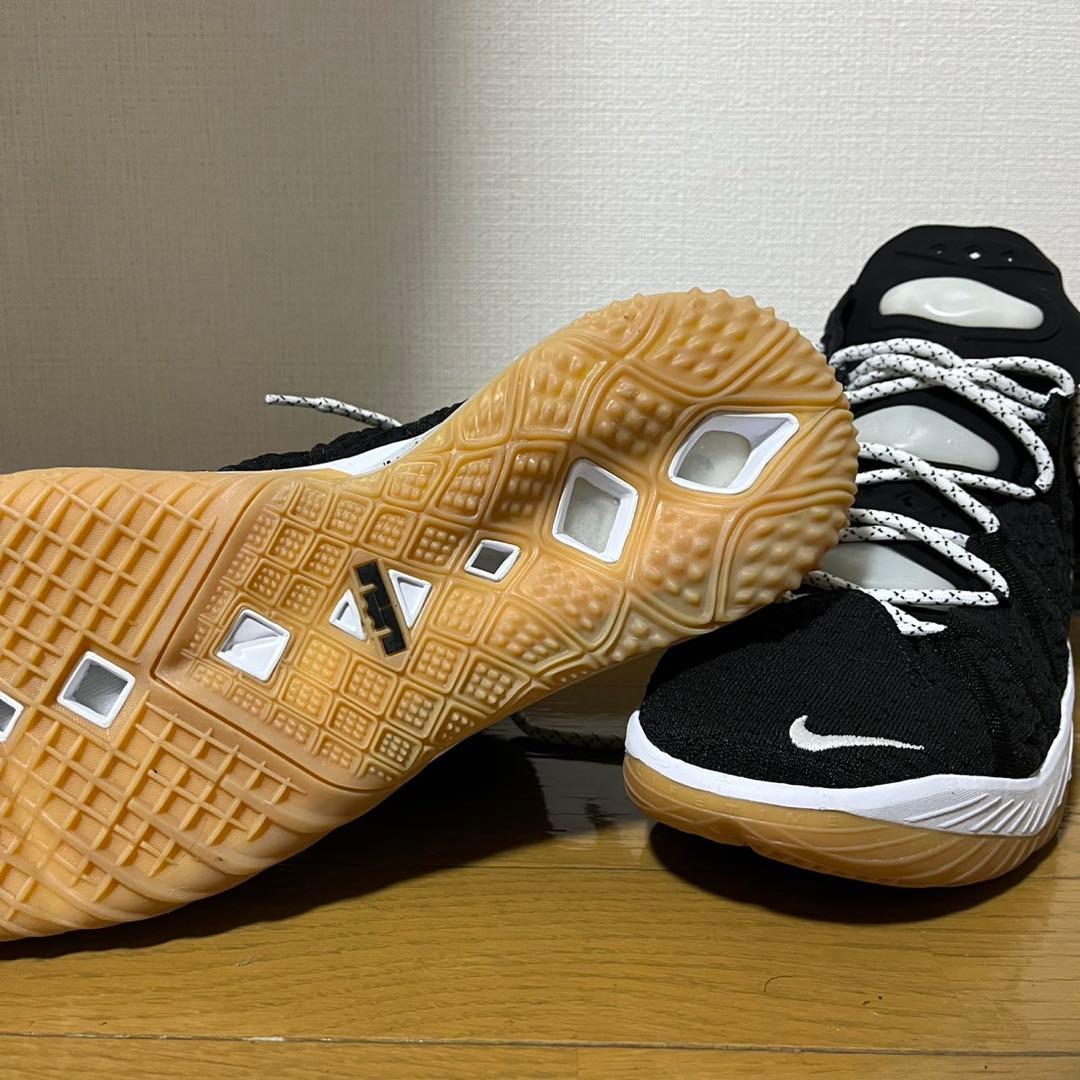 レブロン18 バッシュ　ナイキ